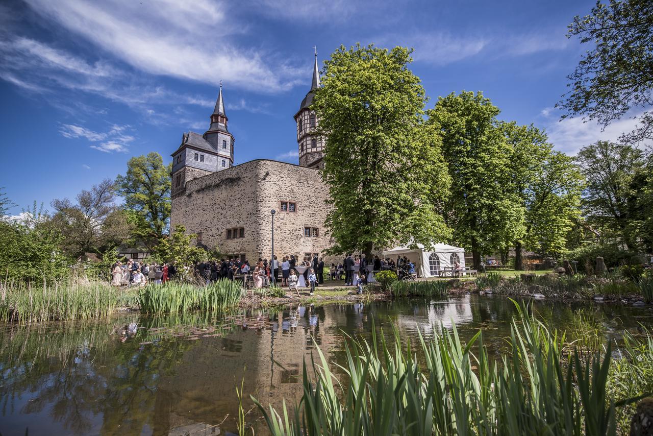 Hotel Schloss Romrod Экстерьер фото